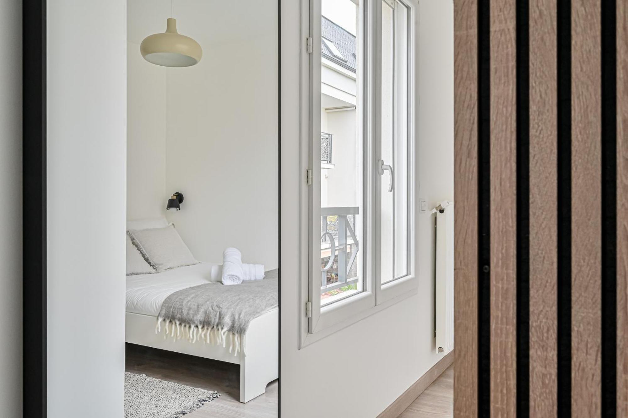 Le Nid - Proche Paris & Disney - Parking - Wifi Вилье-сюр-Марн Экстерьер фото
